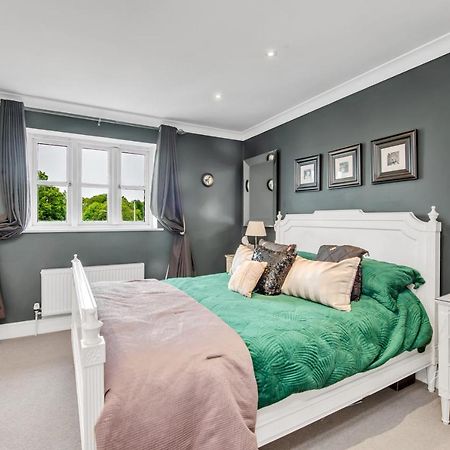 Stylish 3 Bedroom Townhouse For 5 Guests, Set In The Medieval Grid With Off Street Parking Bury St. Edmunds Buitenkant foto